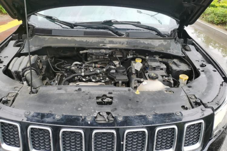 Used Jeep Compass 2017 200T Automatic Comfort Edition Engine Bay