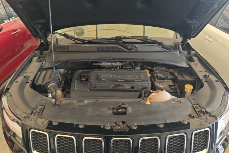 Used Jeep Compass 2017 200T Automatic Prestige Edition Engine Bay