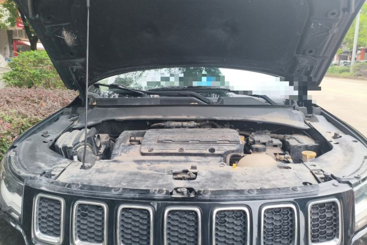 Used Jeep Compass 2017 200T Automatic Family Edition Engine Bay