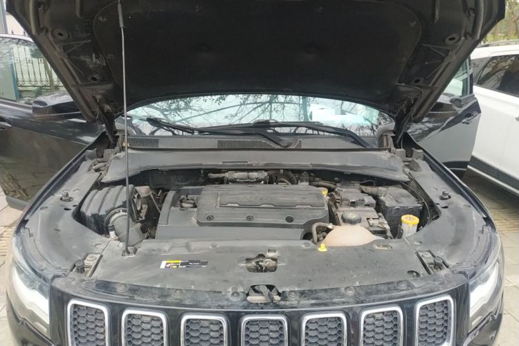 Used Jeep Compass 2017 200T Automatic Enjoyment Version Engine Bay