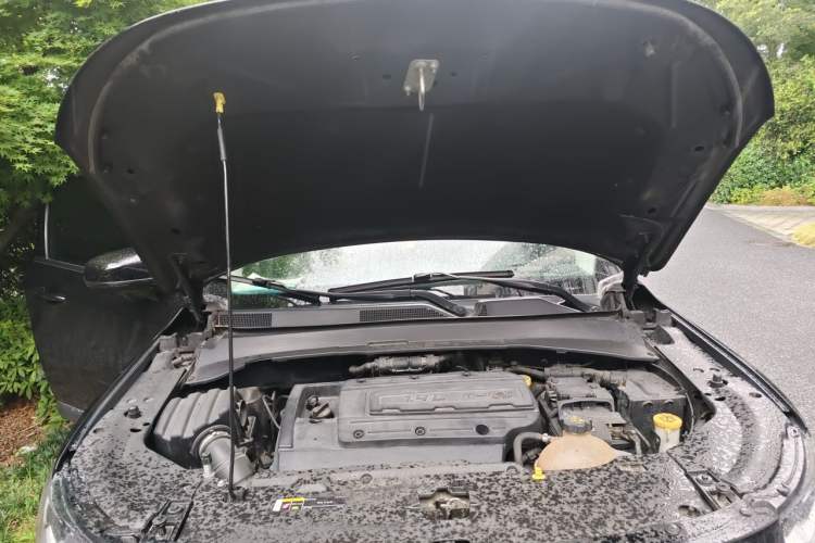 Used Jeep Compass 2017 200T Automatic Family Edition Engine Bay