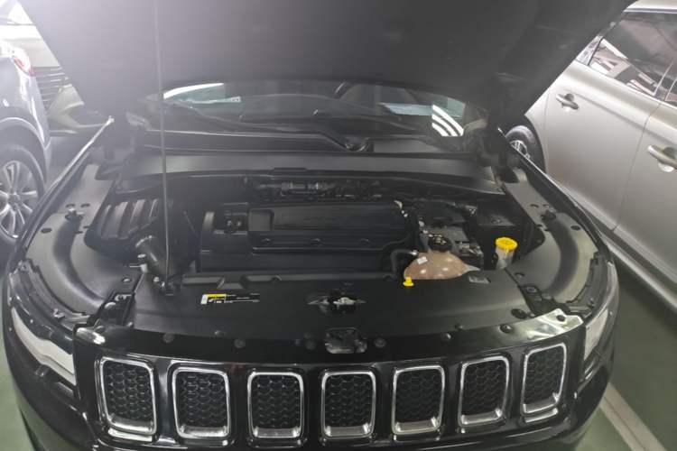 Used Jeep Compass 2017 200T Automatic Family Edition Engine Bay