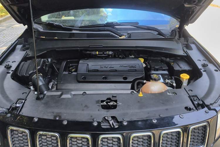 Used Jeep Compass 2017 200T Automatic Family Edition Engine Bay