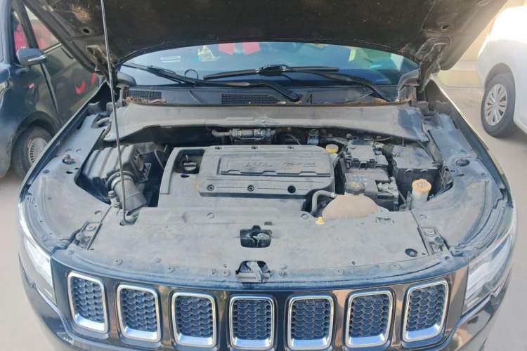 Used Jeep Compass 2017 200T Automatic Family Edition Engine Bay