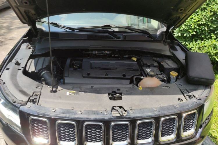 Used Jeep Compass 2017 200T Automatic Enjoyment Version Engine Bay