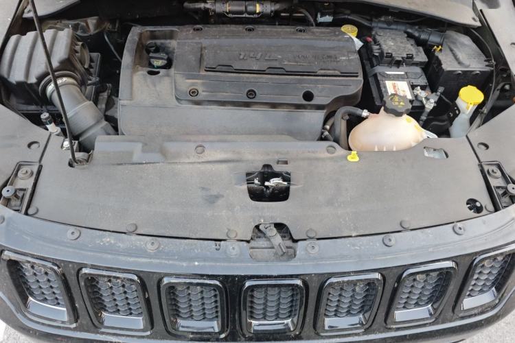 Used Jeep Compass 2017 200T Automatic Family Edition Engine Bay