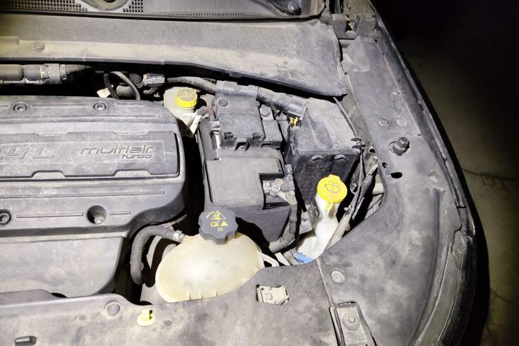 Used Jeep Compass 2017 200T Automatic Prestige Edition Engine Bay Left