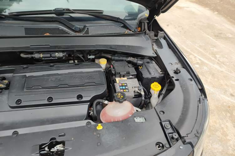 Used Jeep Compass 2017 200T Automatic Family Edition Engine Bay Left