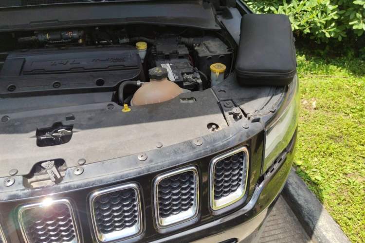 Used Jeep Compass 2017 200T Automatic Enjoyment Version Engine Bay Left