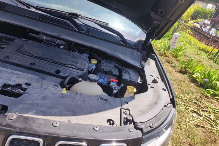 Used Jeep Compass 2017 200T Automatic Family Edition Engine Bay Left