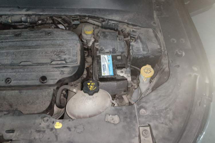 Used Jeep Compass 2017 200T Automatic Family Edition Engine Bay Left
