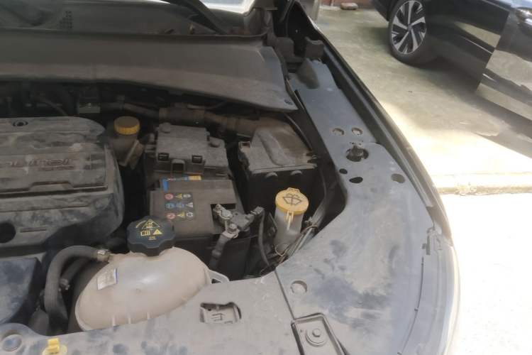 Used Jeep Compass 2017 200T Automatic Family Edition Engine Bay Left