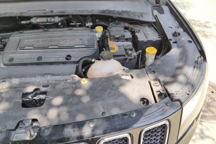 Used Jeep Compass 2017 200T Automatic Family Edition Engine Bay Left