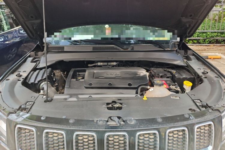 Used Jeep Compass 2017 200T Automatic Family Edition Engine Bay