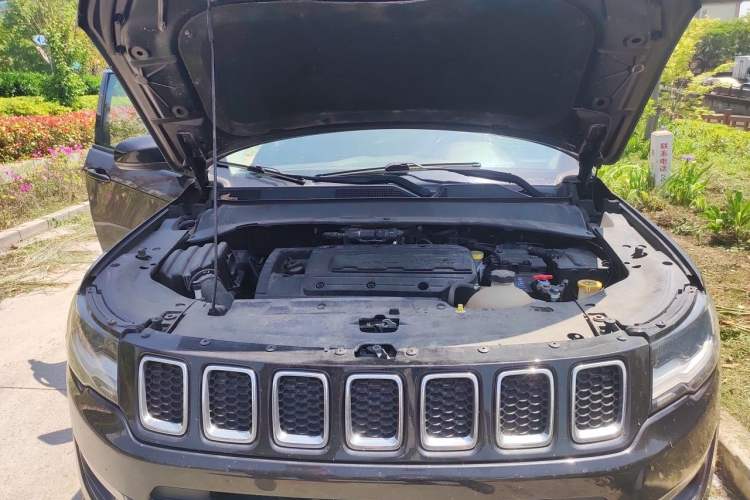 Used Jeep Compass 2017 200T Automatic Family Edition Engine Bay