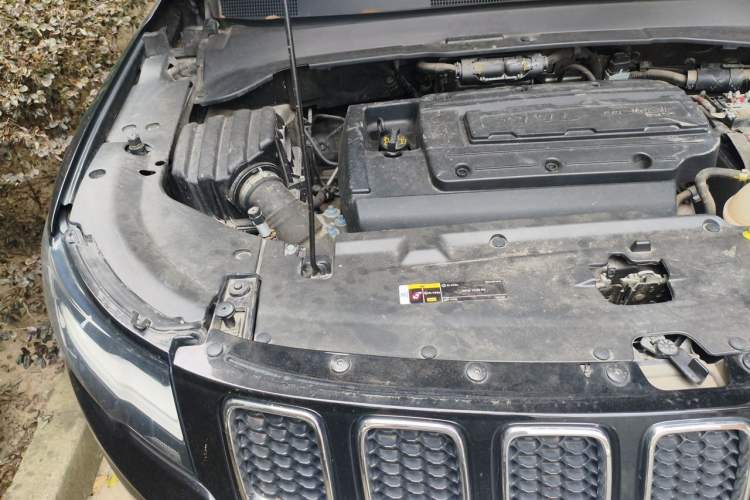 Used Jeep Compass 2017 200T Automatic Family Edition Engine Bay Right