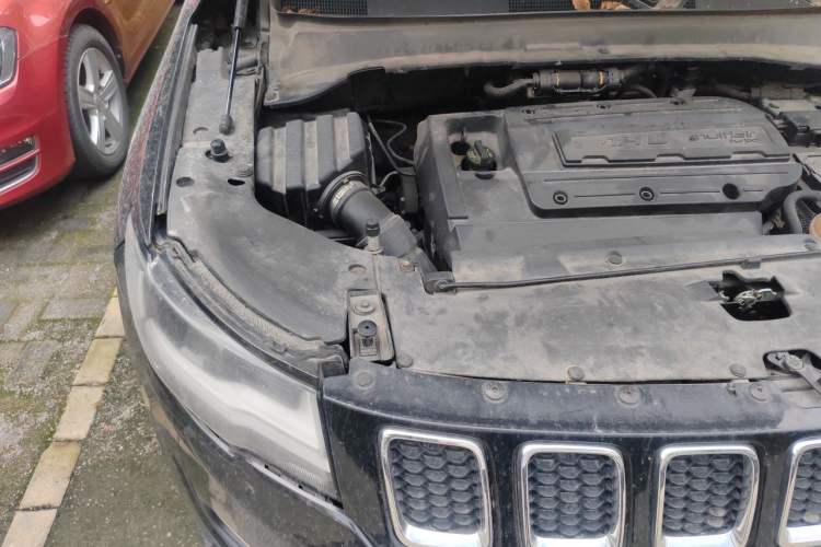 Used Jeep Compass 2017 200T Automatic Family Edition Engine Bay Right