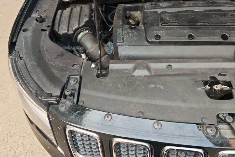 Used Jeep Compass 2017 200T Automatic Family Edition Engine Bay Right