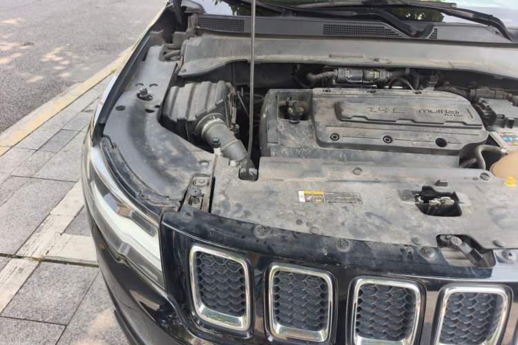 Used Jeep Compass 2017 200T Automatic Enjoyment Version Engine Bay Right