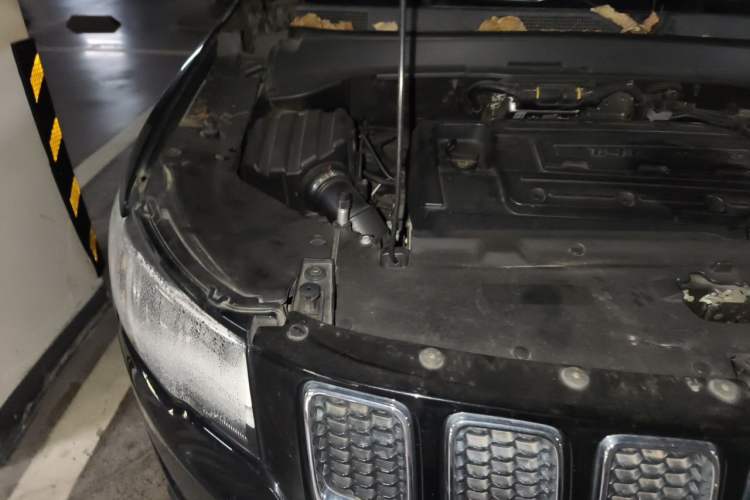 Used Jeep Compass 2017 200T Automatic Family Enjoyment Four-Wheel Drive Edition Engine Bay Right