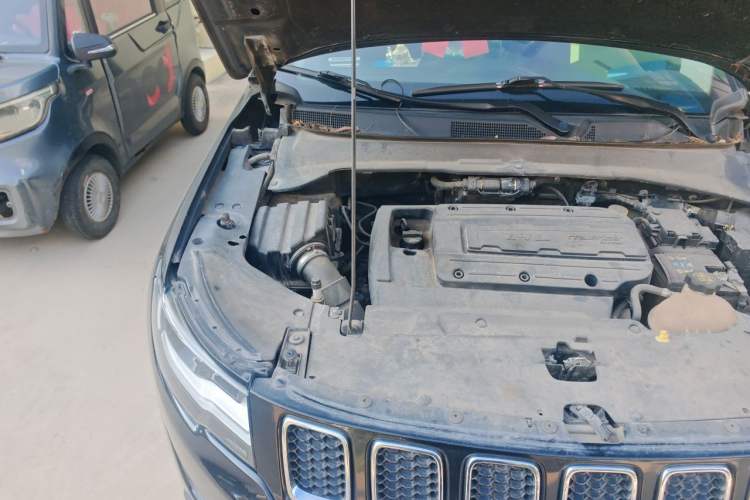 Used Jeep Compass 2017 200T Automatic Family Edition Engine Bay Right