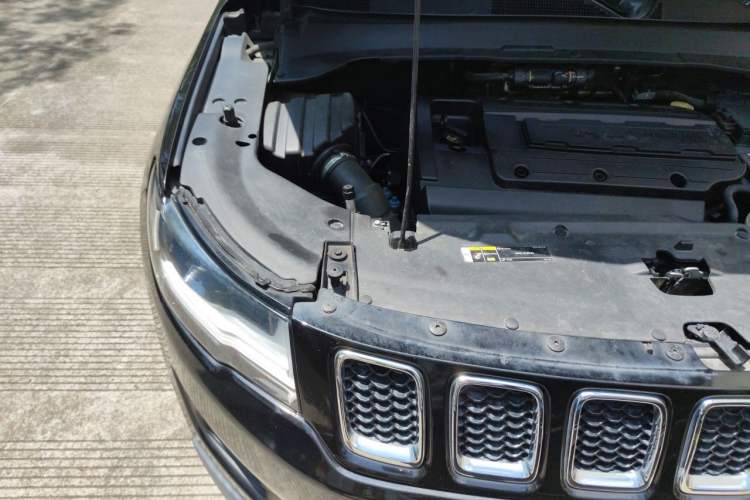 Used Jeep Compass 2017 200T Automatic Enjoyment Version Engine Bay Right