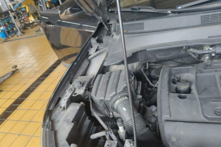 Used Jeep Compass 2017 200T Automatic Family Edition Engine Bay Right