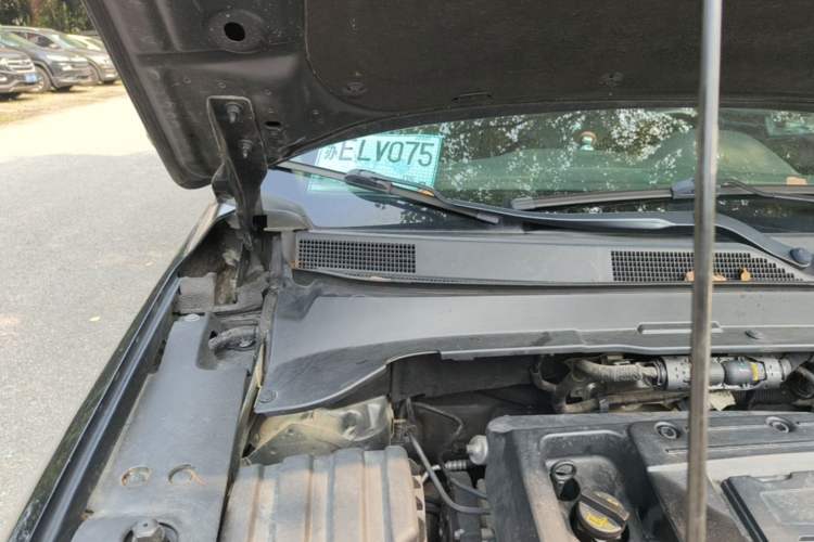 Used Jeep Compass 2017 200T Automatic Family Edition Engine Bay Right