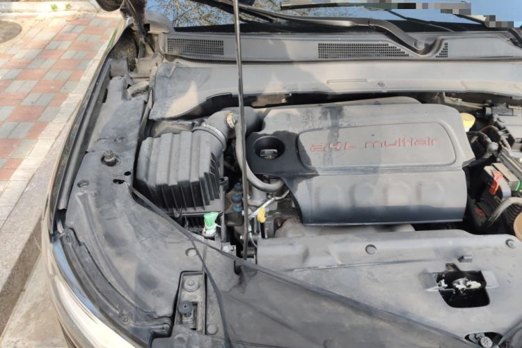 Used Jeep Compass 2017 200TS Automatic High-Performance All-Wheel Drive Edition Engine Bay Right