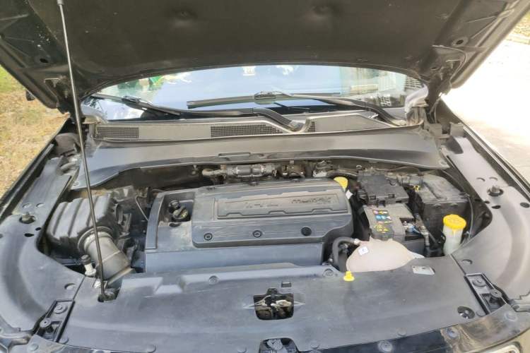 Used Jeep Compass 2017 200T Automatic Family Edition Engine Bay