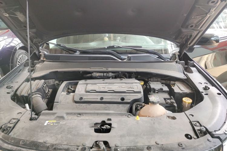 Used Jeep Compass 2017 200T Automatic Comfort Edition Engine Bay
