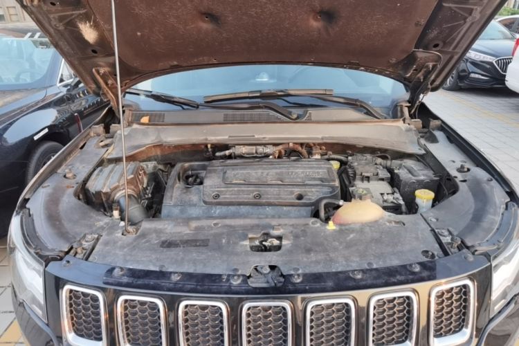 Used Jeep Compass 2017 200T Automatic Family Edition Engine Bay