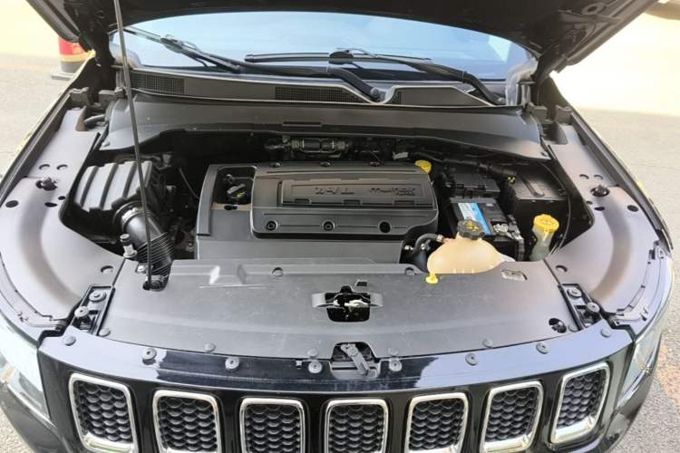 Used Jeep Compass 2017 200T Automatic Family Edition Engine Bay