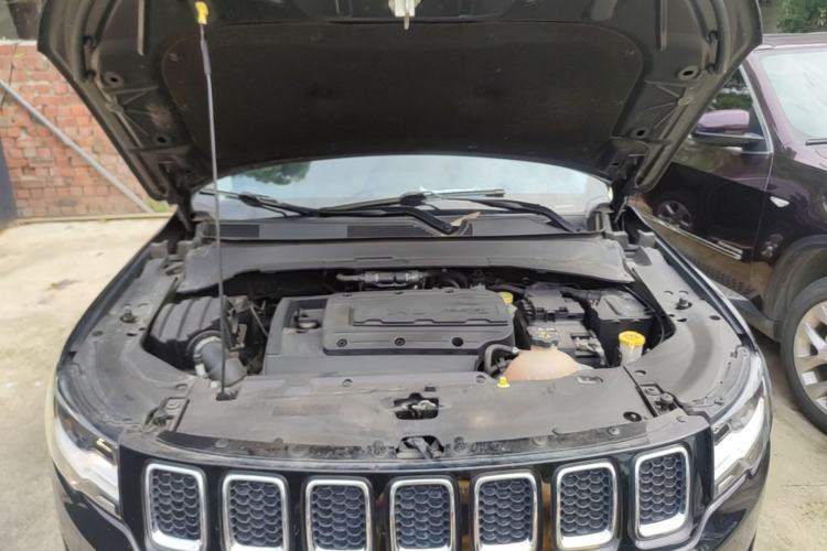 Used Jeep Compass 2017 200T Automatic Family Edition Engine Bay