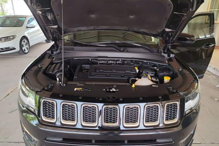 Used Jeep Compass 2017 200T Automatic Family Edition Engine Bay