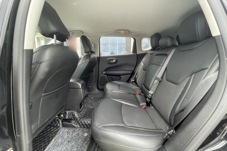 Used Jeep Compass 2017 200T Automatic Comfort Edition Exterior 1