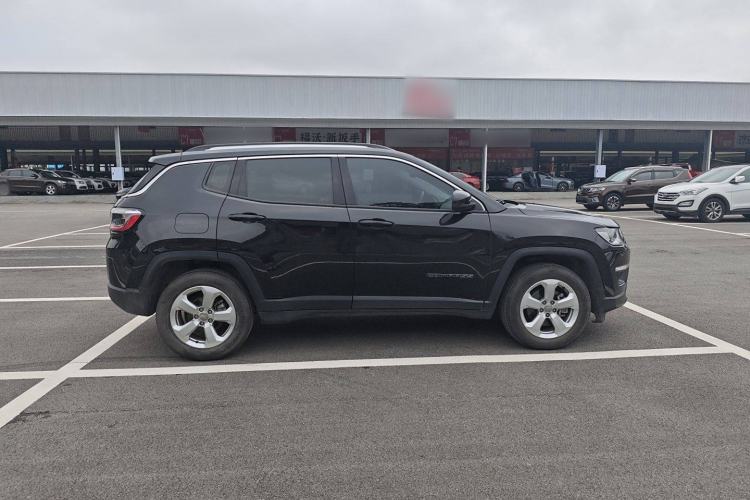 Used Jeep Compass 2017 200T Automatic Family Edition Exterior 3