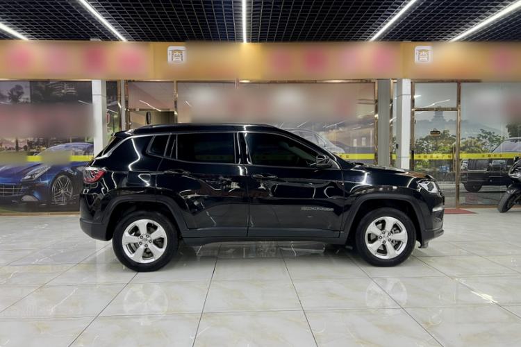 Used Jeep Compass 2017 200T Automatic Family Edition Exterior 3