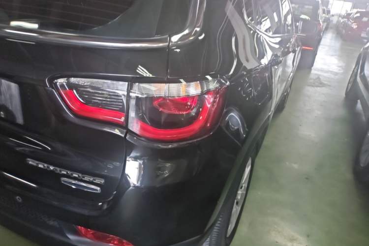 Used Jeep Compass 2017 200T Automatic Family Edition Exterior 3