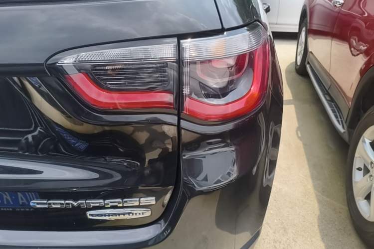 Used Jeep Compass 2017 200T Automatic Family Edition Exterior 3