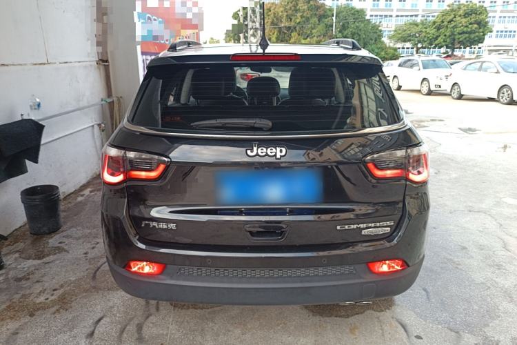 Used Jeep Compass 2017 200T Automatic Family Edition Exterior 4