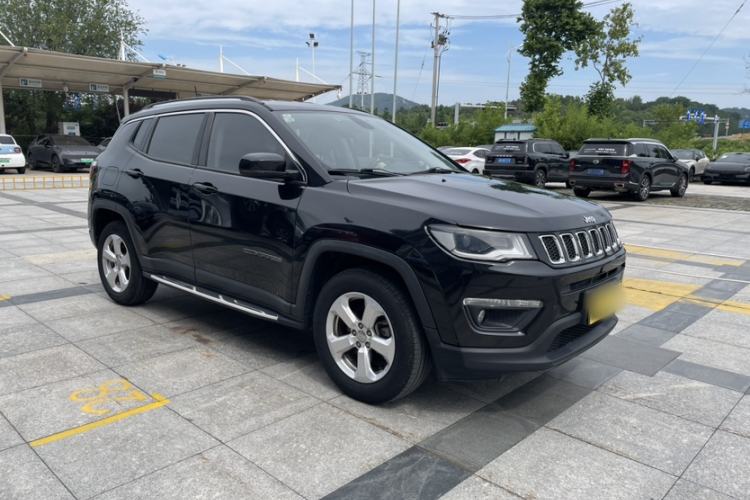 Used Jeep Compass 2017 200T Automatic Comfort Edition Exterior 7