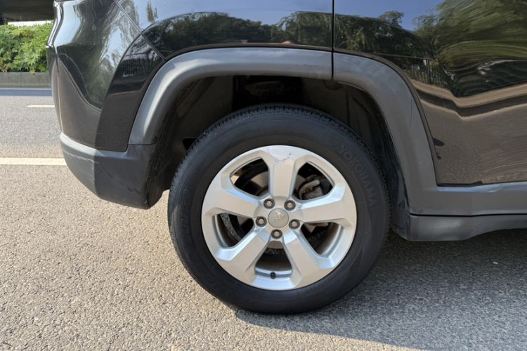 Used Jeep Compass 2017 200T Automatic Family Edition Exterior 9