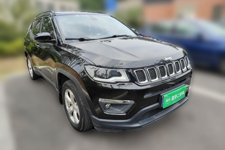 Used Jeep Compass 2017 200T Automatic Family Edition Front Right 45 Deg