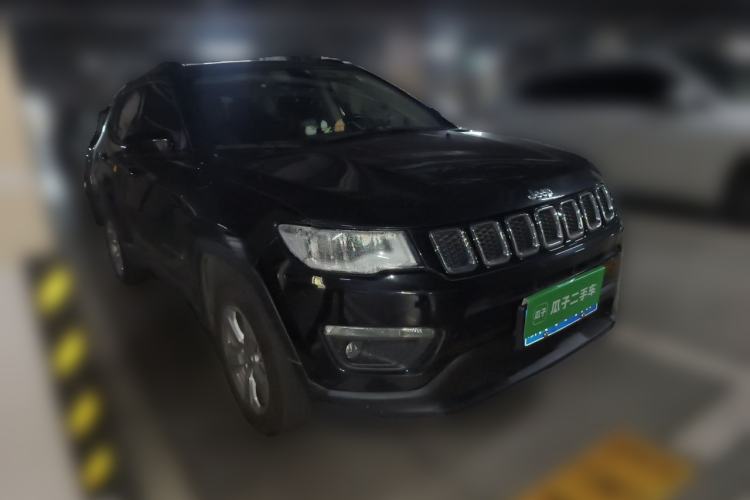 Used Jeep Compass 2017 200T Automatic Family Enjoyment Four-Wheel Drive Edition Front Right 45 Deg