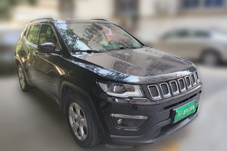 Used Jeep Compass 2017 200T Automatic Family Edition Front Right 45 Deg