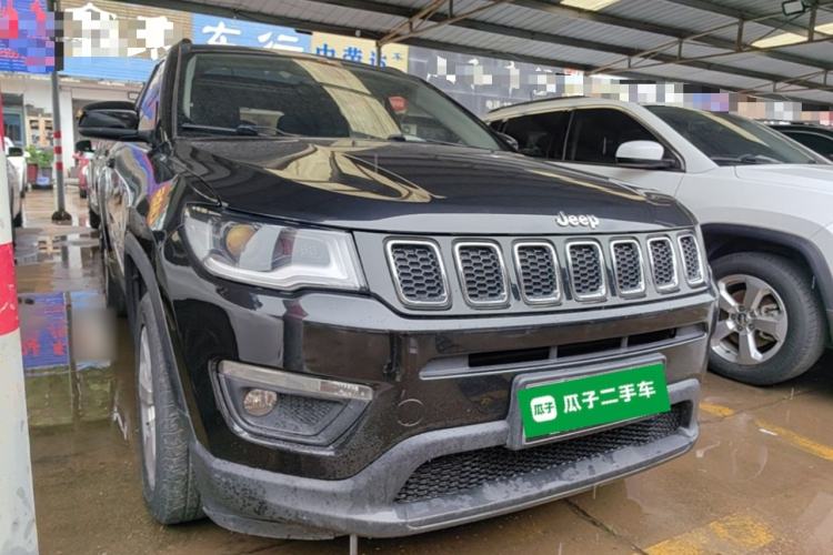 Used Jeep Compass 2017 200T Automatic Family Edition Front Right 45 Deg