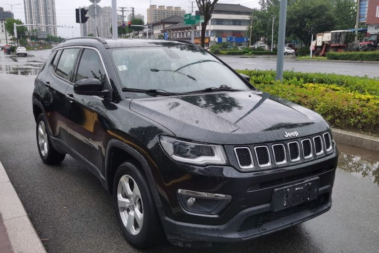 Used Jeep Compass 2017 200T Automatic Comfort Edition Front Right 45 Deg