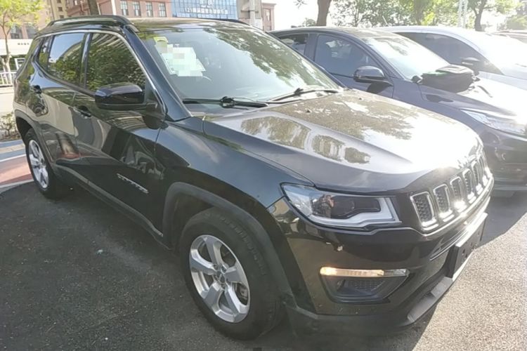 Used Jeep Compass 2017 200T Automatic Family Edition Front Right 45 Deg