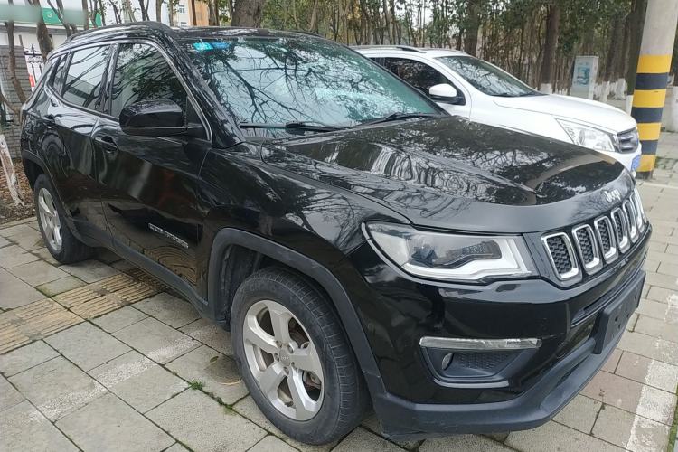 Used Jeep Compass 2017 200T Automatic Enjoyment Version Front Right 45 Deg